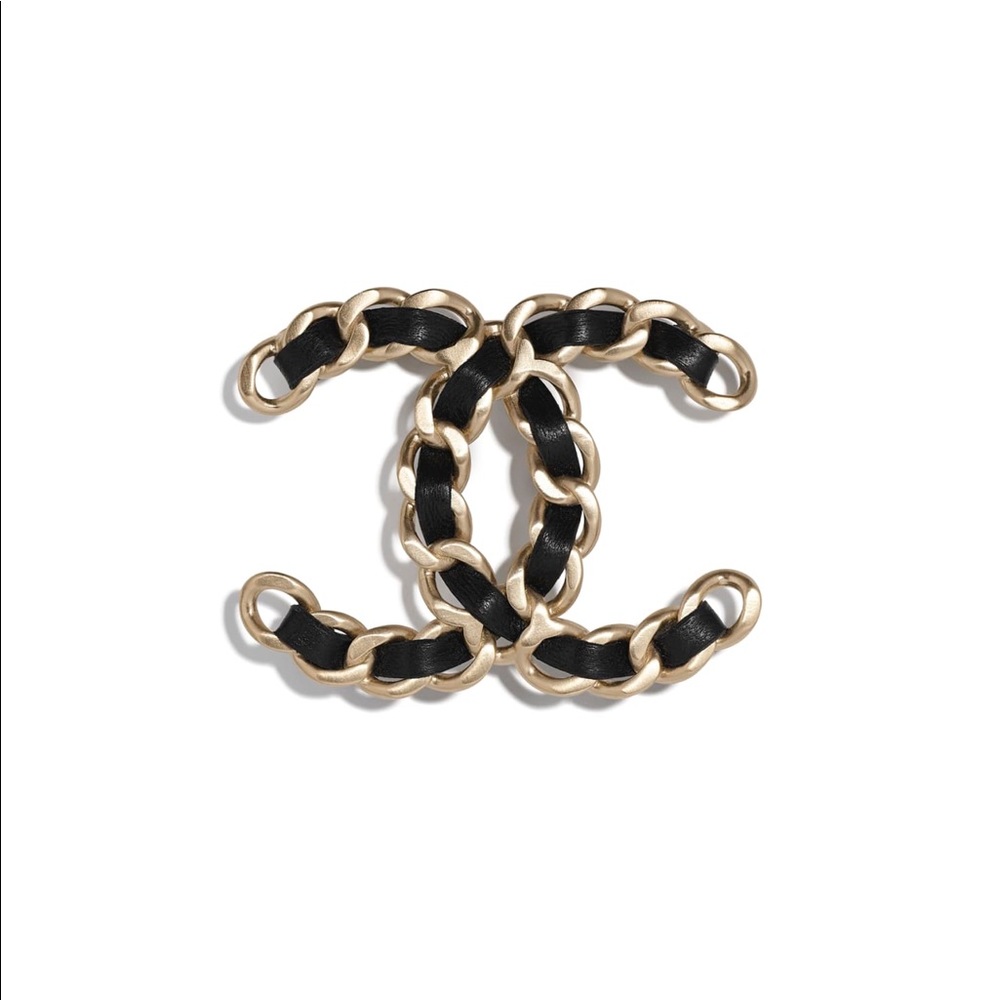 AUTHENTIC Chanel brooch  brand new